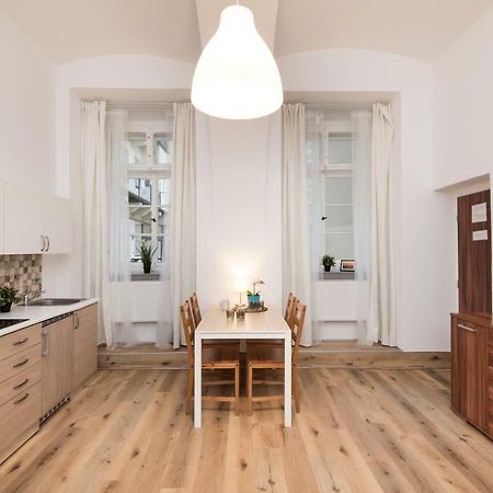 פראג Apartment Near Wenceslas Square מראה חיצוני תמונה