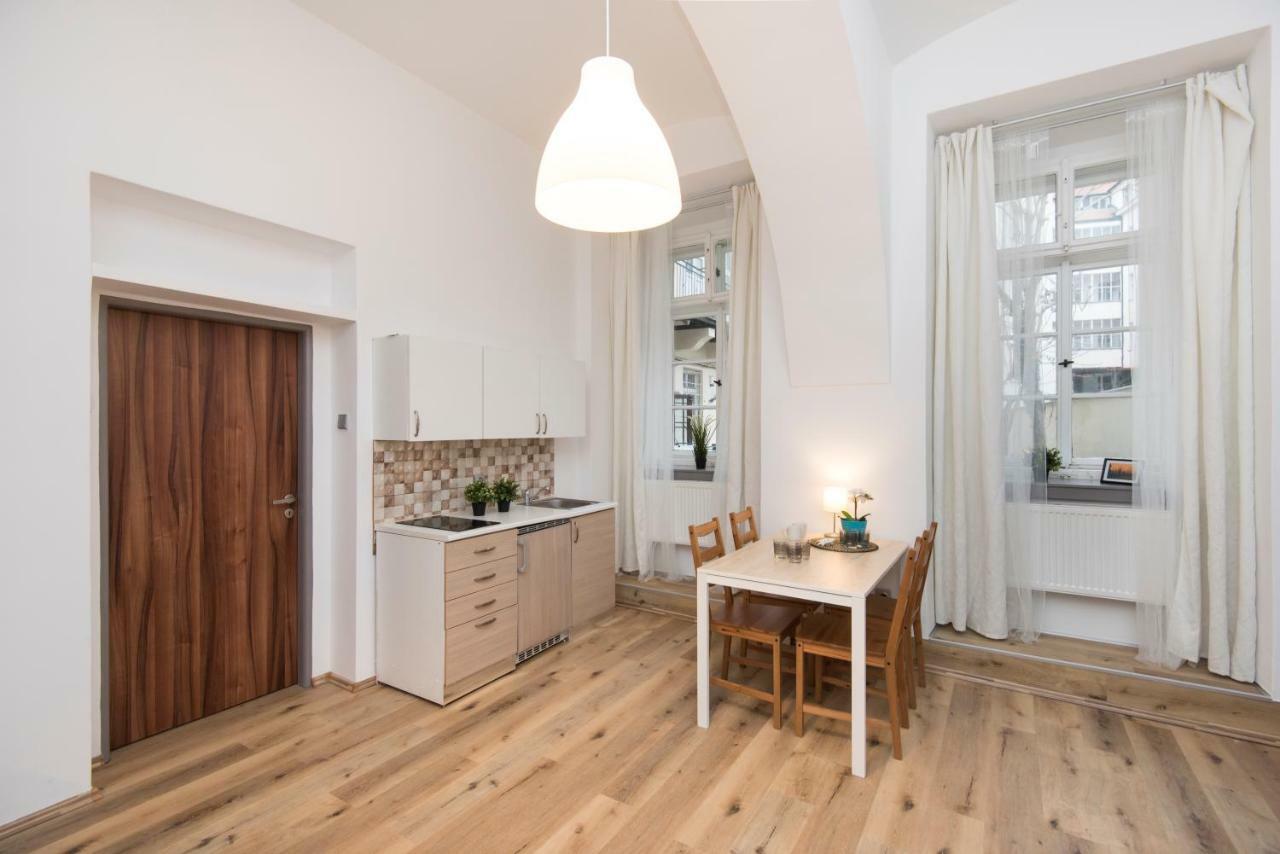 פראג Apartment Near Wenceslas Square מראה חיצוני תמונה